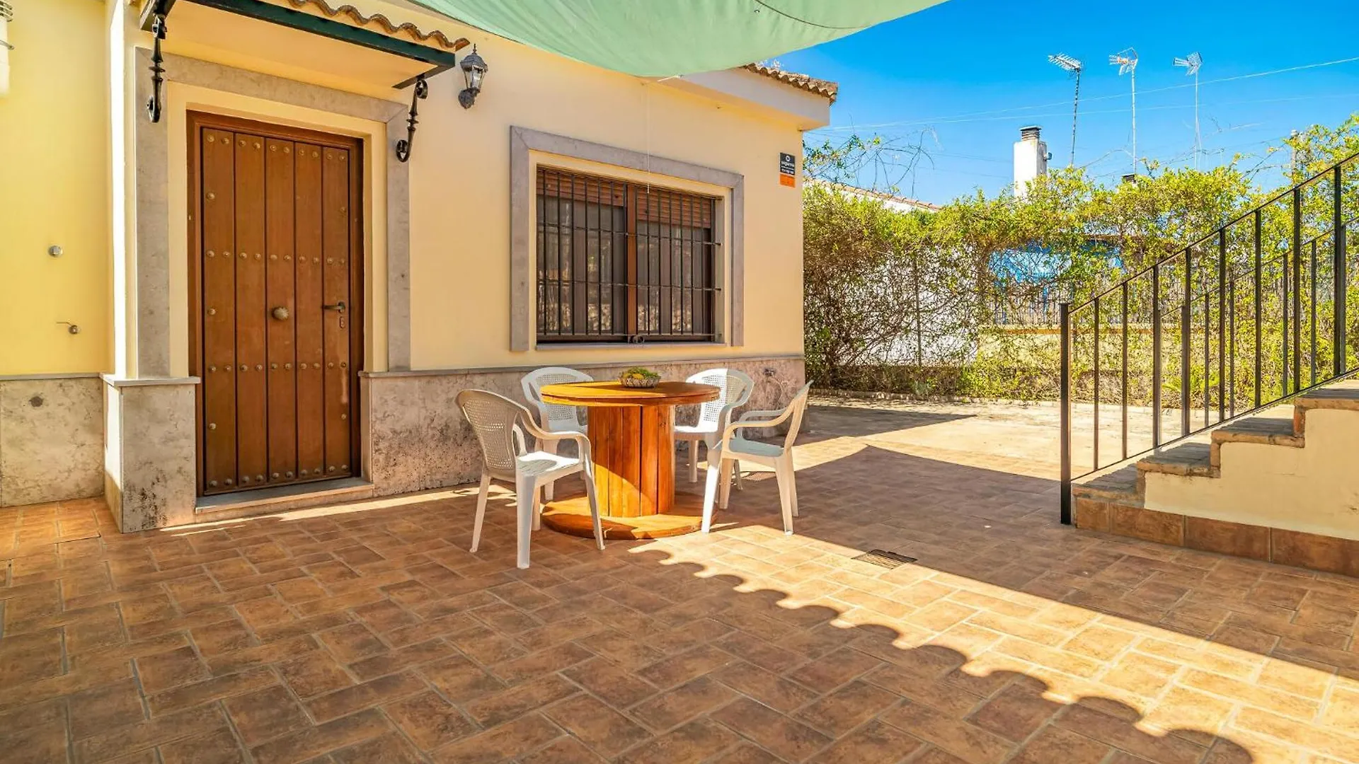 Pet Friendly Home In Minas Del Castillo De Minas Del Castillo de Las Guardas 0*,